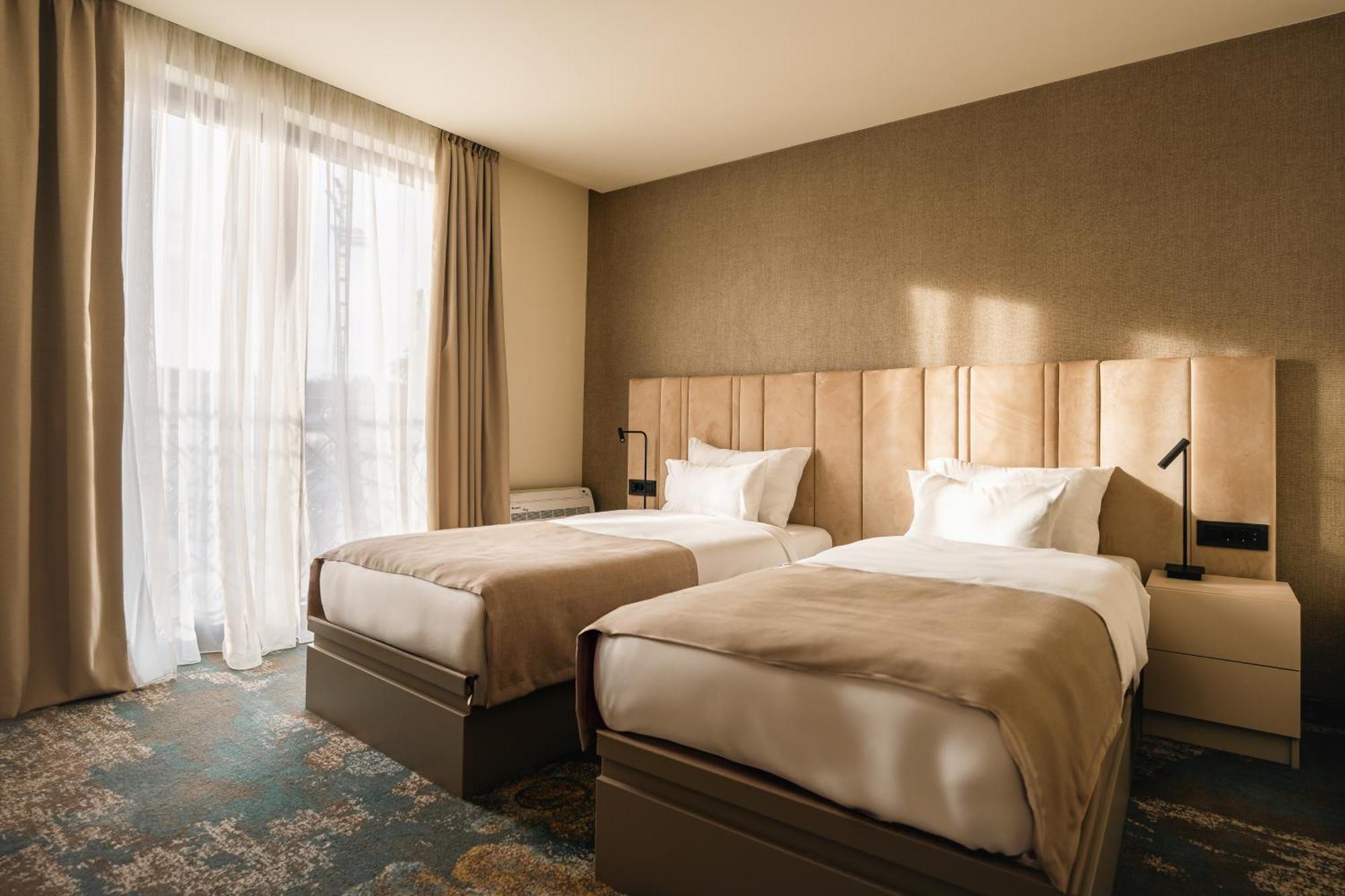 Kocka Hotel 4*